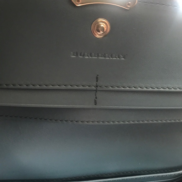 Authentic Burberry wallet - Picture 3 of 8